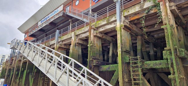 Hafengebäude Marina Boulogne sur Mer